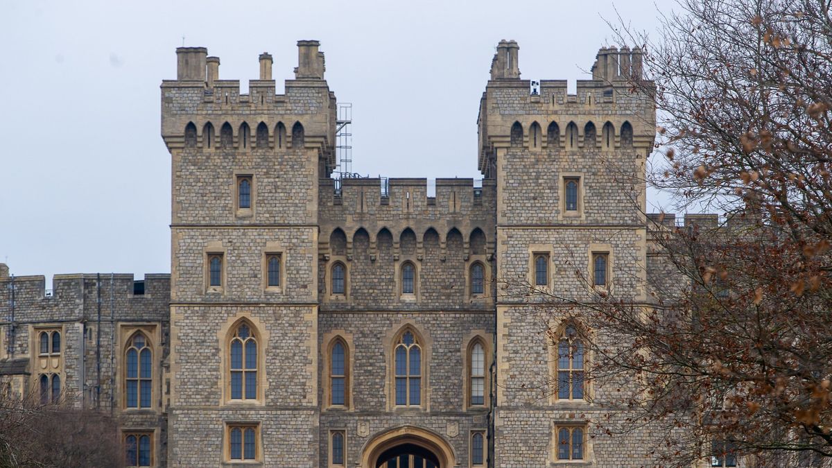 Na hradě Windsor zadrželi ozbrojeného muže. Alžběta mezitím slavila Vánoce
